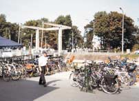 Stationnement vélos > Les marchés, foires et manifestations Stationnement vélos > Les marchés, foires et manifestations