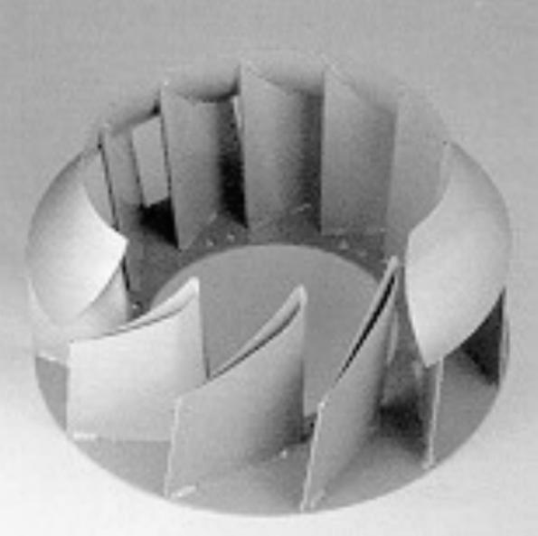 Le ventilateur à aubes arrières est à haute performance énergétique Le ventilateur à aubes arrières est à haute performance énergétique